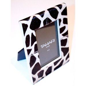 TAHARI  HOME Collection Picture PHOTO Frame GIRAFFE Print FAUX FUR Back LEATHER